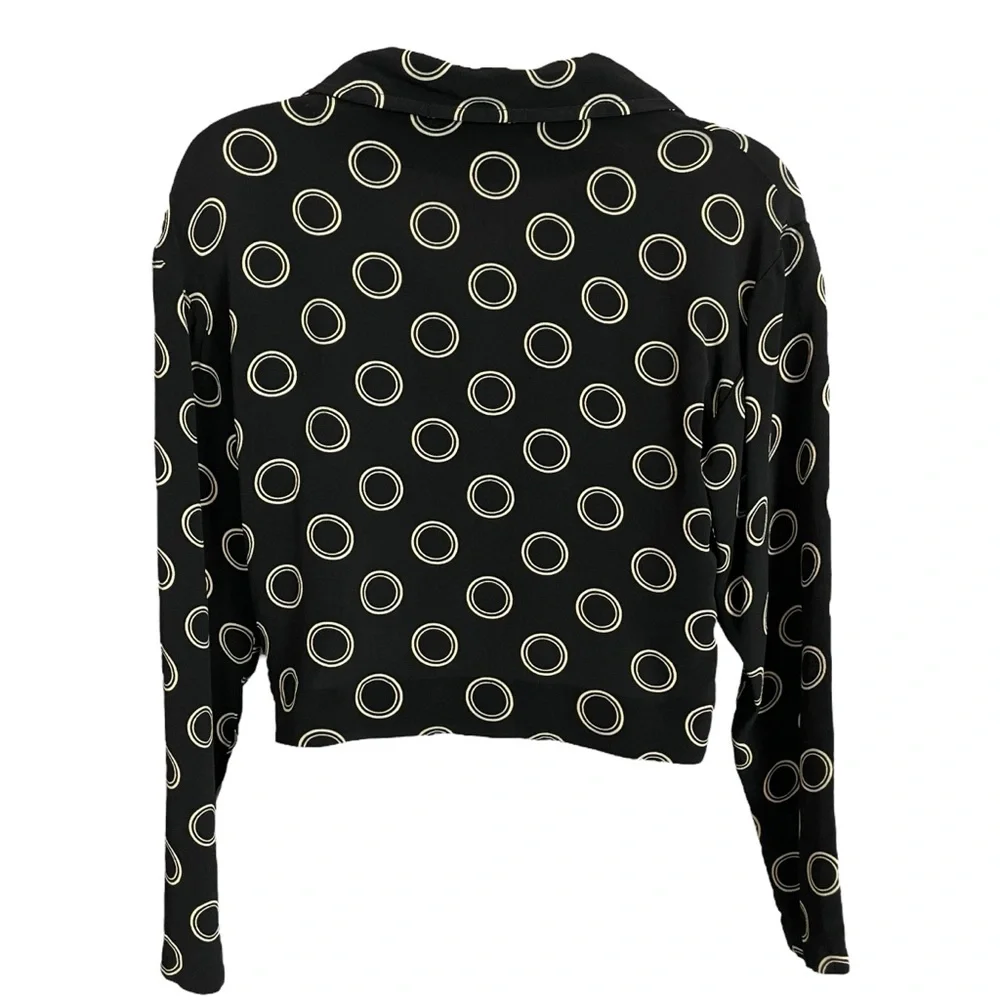 Betsey Johnson Cropped Blouse Black Circle Pattern Tie Front Rayon Size Medium - Picture 2 of 16